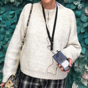 PULL&BEAR OVERSIZED SWEATER SIZE M